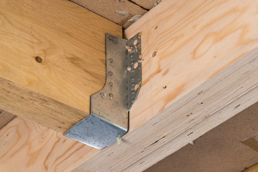 How to Repair Floor Joists With Water Damage